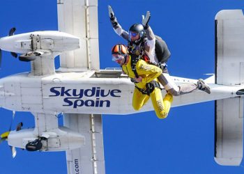 Salto-en-paracaidas-Sevilla-Skydive-1